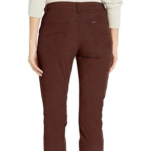 Lee womens Legendary Regular Fit Straight Leg Jean, size 12 Chesnut Corduroy